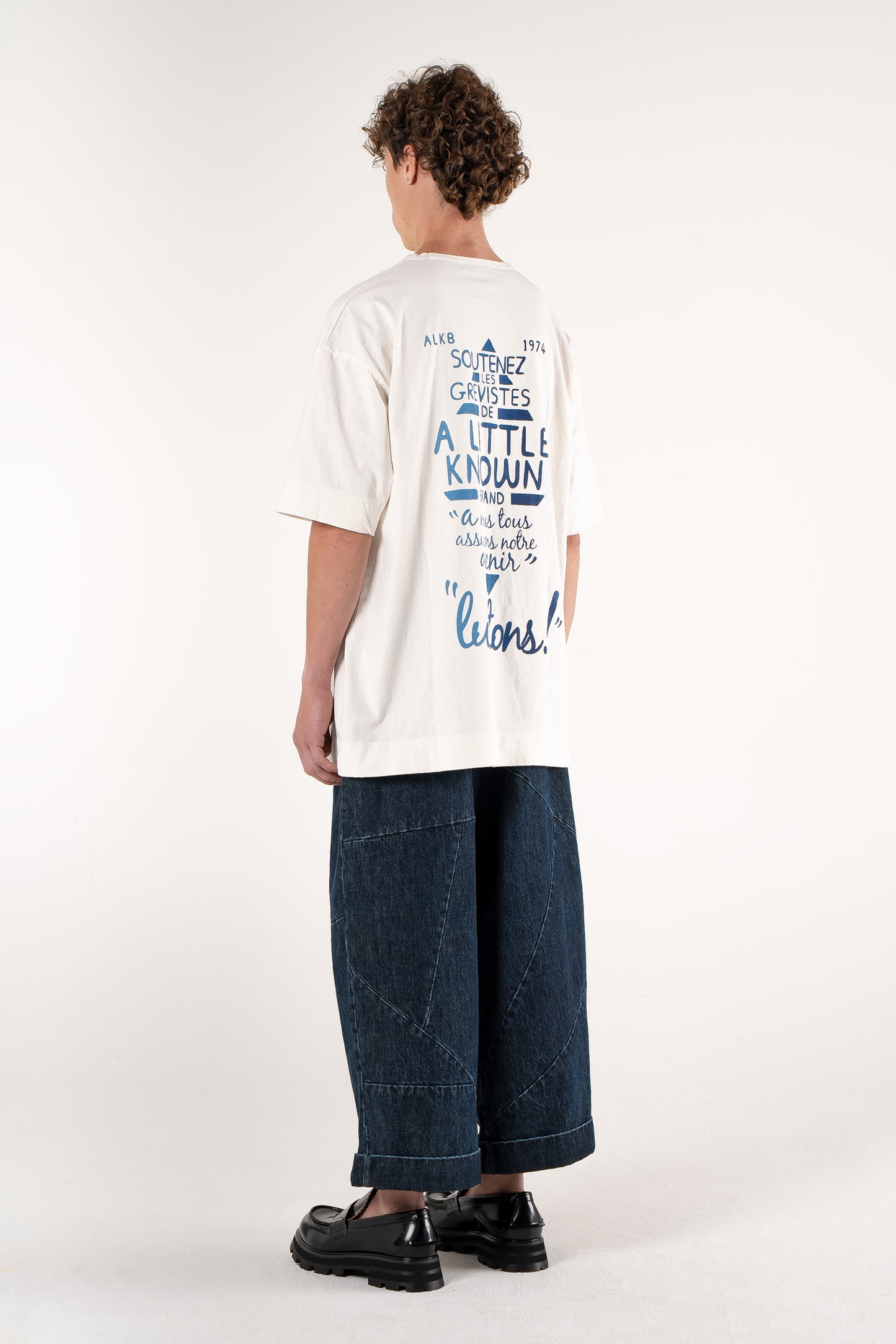 Oversized Handprinted T-shirt – White "Luttons"